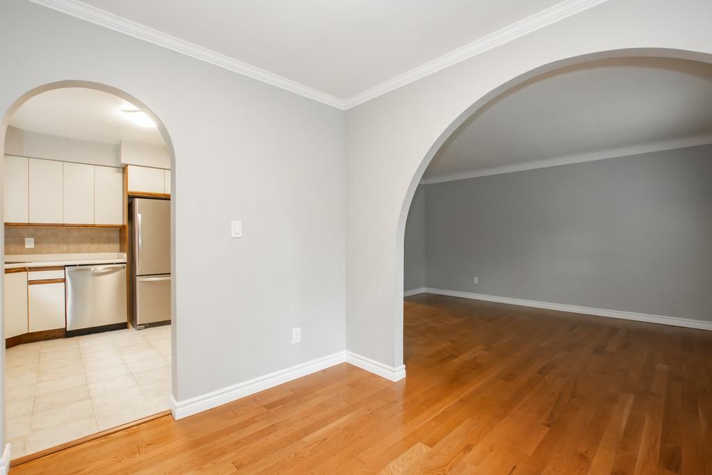 7306 Westfield Dr - Photo 4 of 20