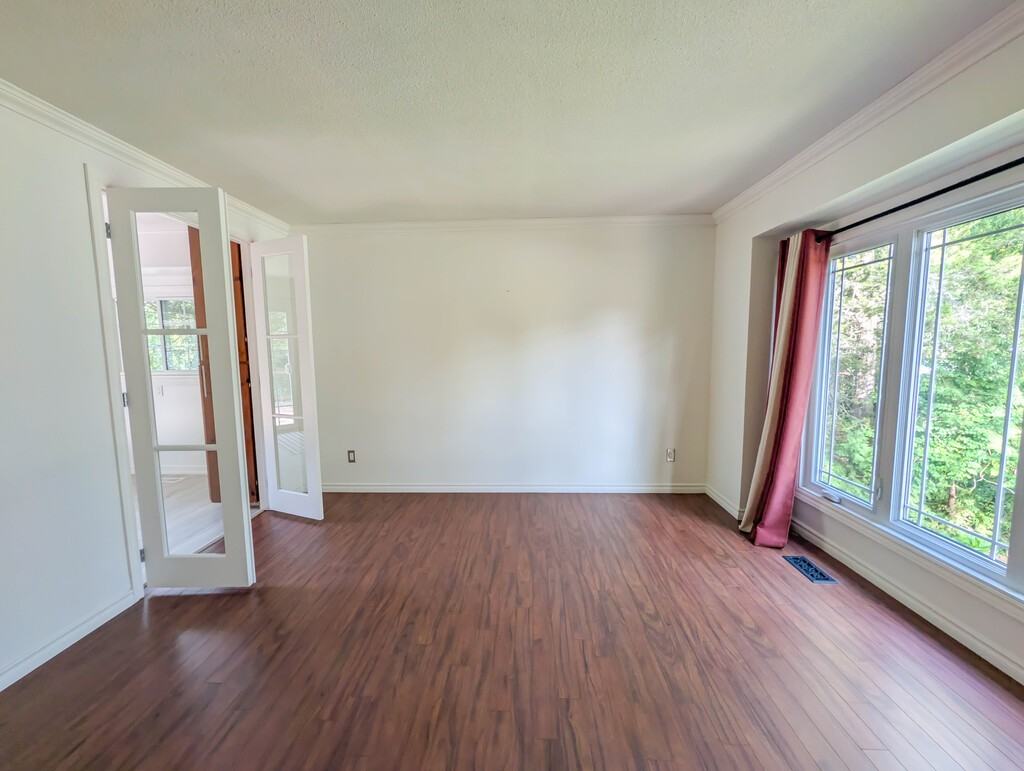 111 Mill St - Photo 5 of 29