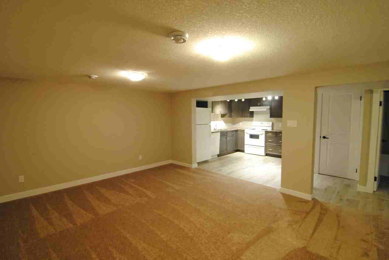 12325 136 Ave Nw - Photo 7 of 19