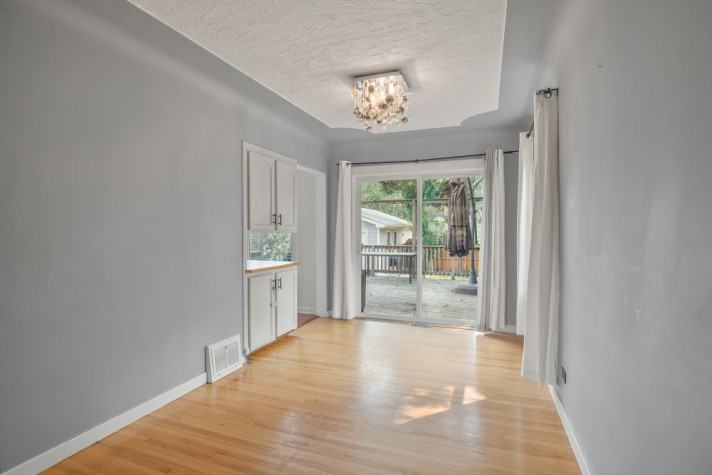 4125 51a St - Photo 7 of 32