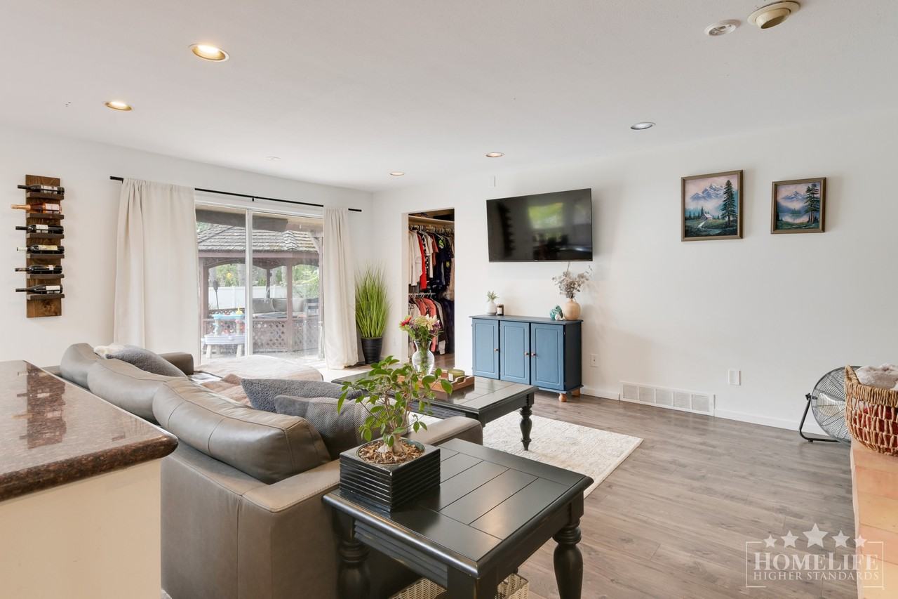20178 8 Ave - Photo 2 of 21