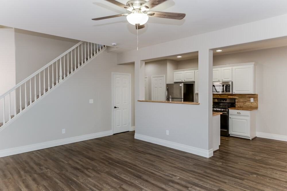 595 Marlberry Pl - Photo 5 of 17