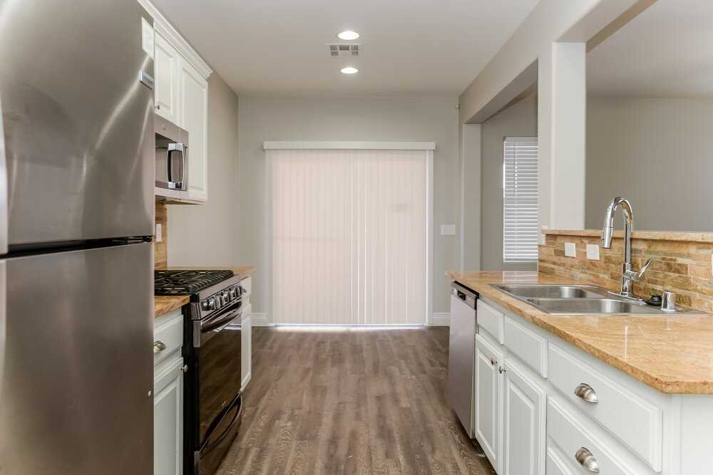 595 Marlberry Pl - Photo 6 of 17