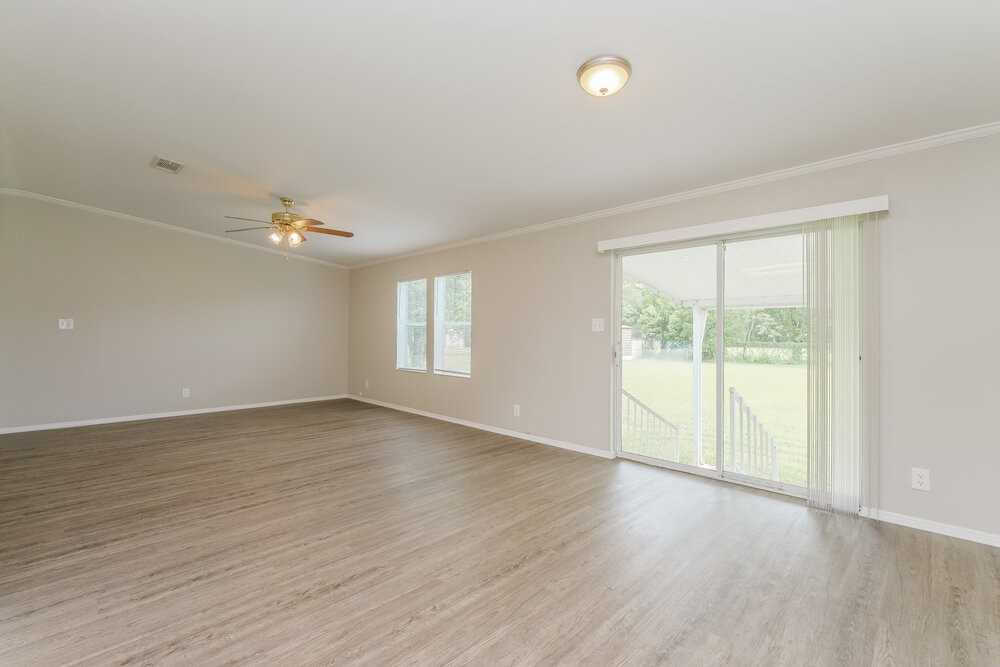 33839 Coddle Ct - Photo 5 of 16