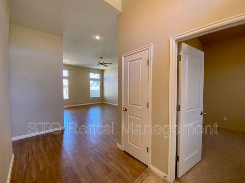 394 Northeast - Photo 6 of 41