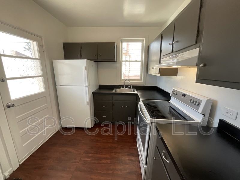 1915 Manada St - Photo 6 of 10