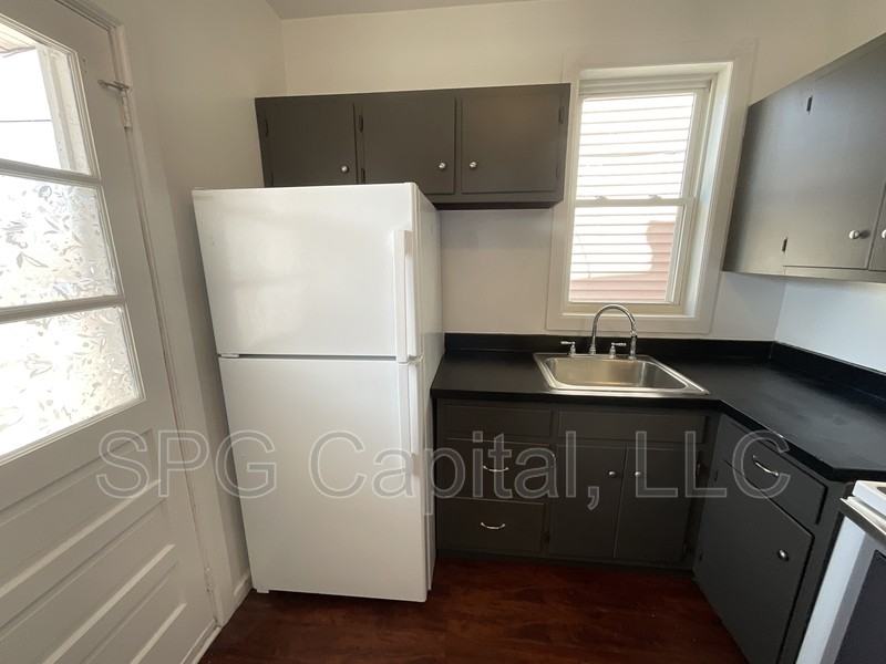 1915 Manada St - Photo 7 of 10