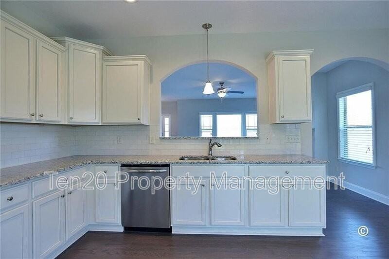 128 Lee Rd - Photo 5 of 16