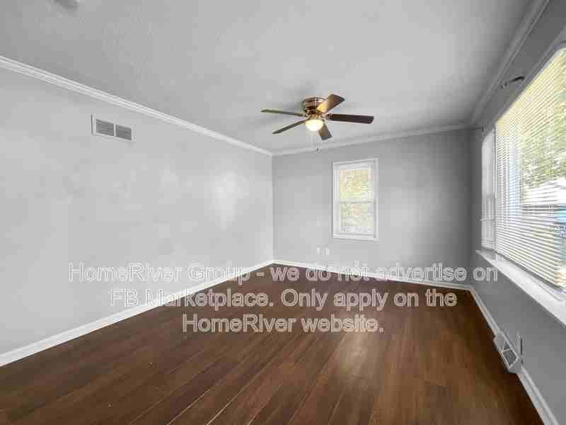 6153 Sloan Ave - Photo 7 of 22