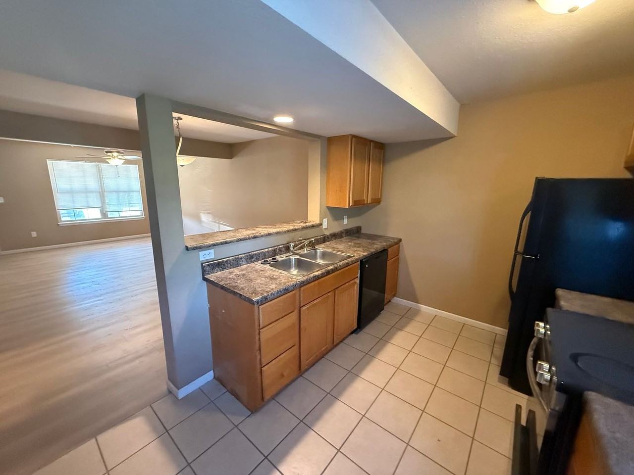 3922 Snowy Owl Dr - Photo 7 of 29