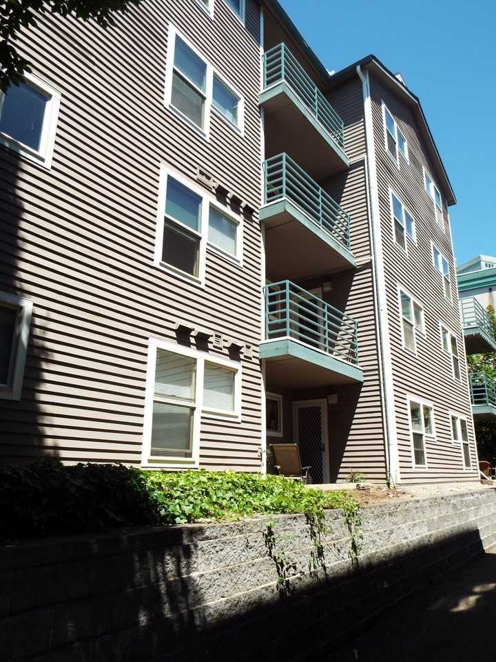 Oswego Apartments - Photo 5 of 50