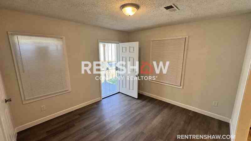2775 Waverly Ave - Photo 2 of 10
