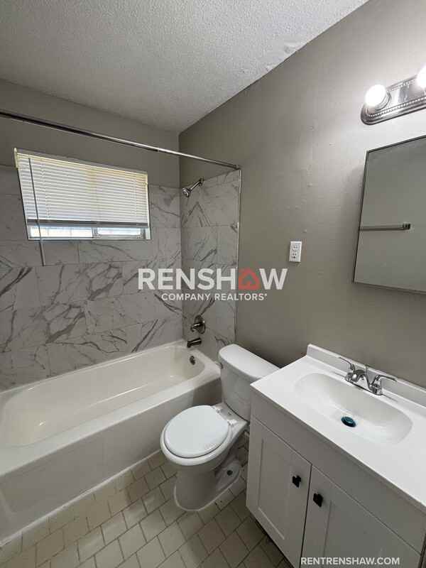 659 Mcconnell St - Photo 6 of 11