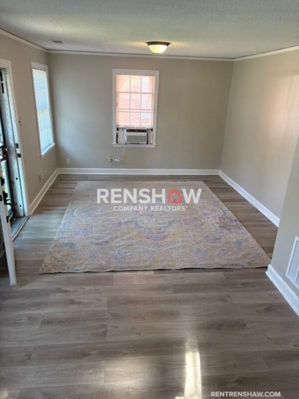 3778 Park Ave - Photo 5 of 15