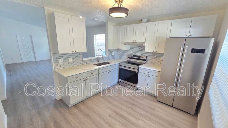 3144 Huron Ave #A - Photo 7 of 23
