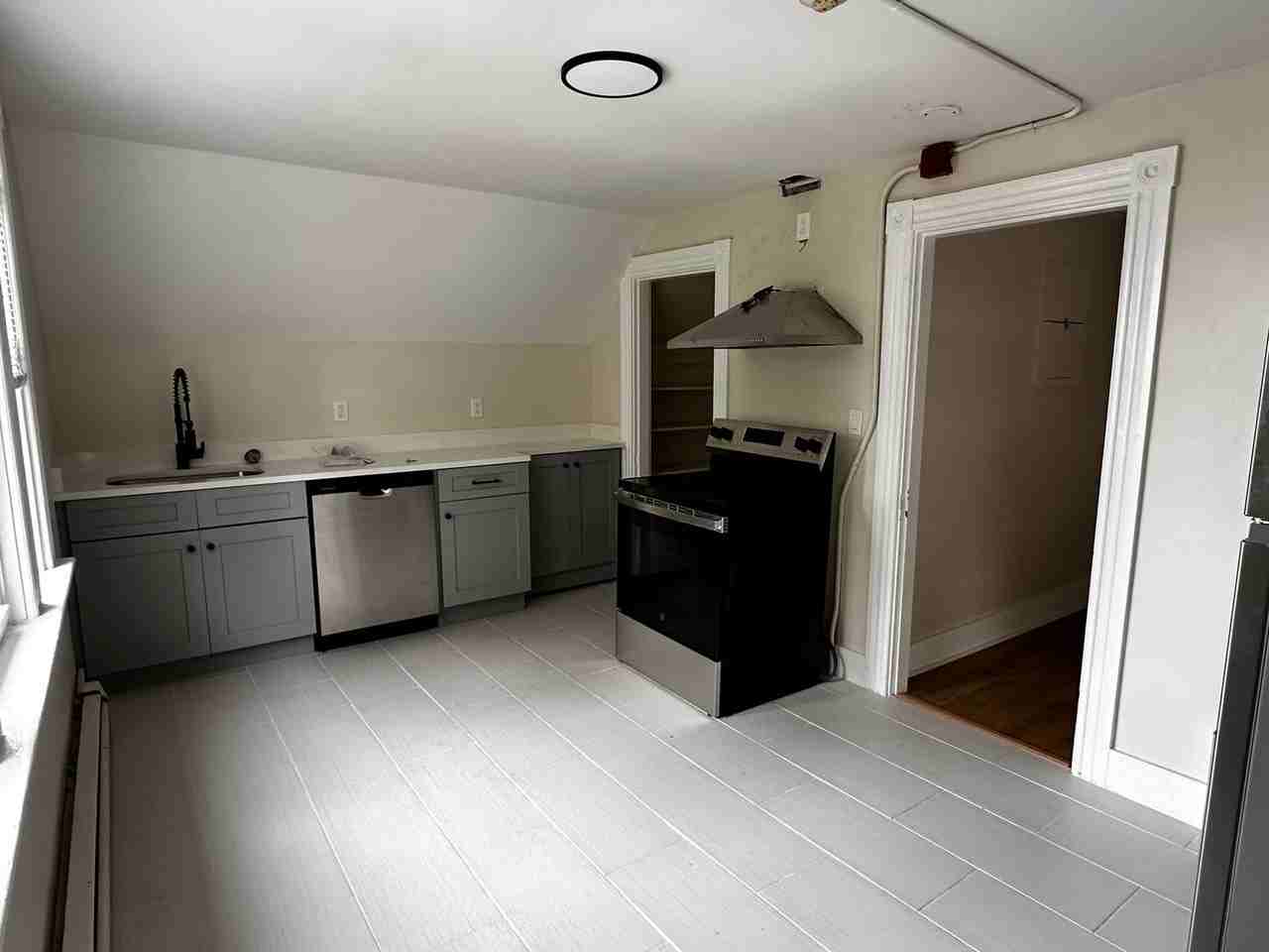 11 11 Dedford Street  - 11 Dedford Street #3 - Photo 3 of 9