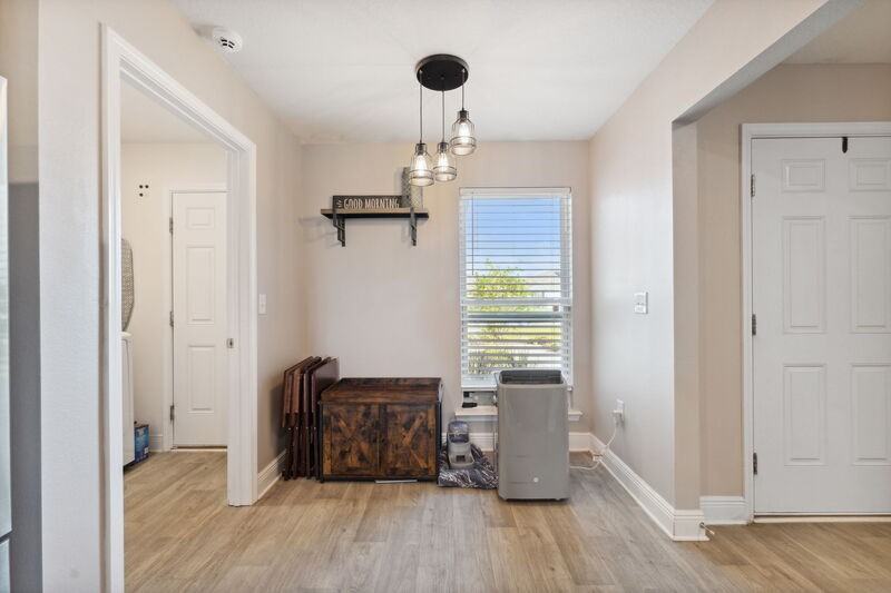 7131 Penn Way - Photo 7 of 30
