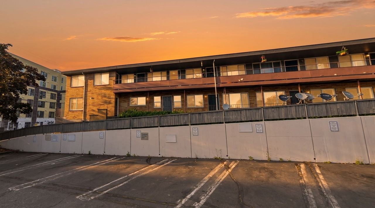 Paula Marie Apartments - Photo 4 of 6