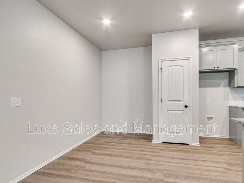 10541 Lawson Place Rd - Photo 6 of 33