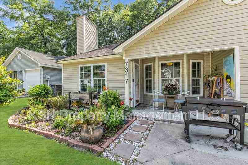 7317 Leghorn St - Photo 4 of 40