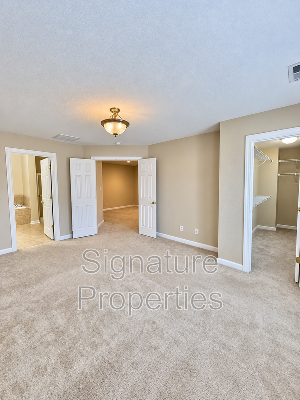 1010 Skiffs Landing Ln - Photo 4 of 14