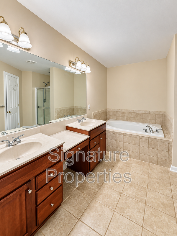 1010 Skiffs Landing Ln - Photo 6 of 14