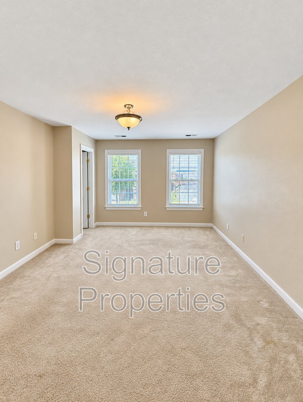 1010 Skiffs Landing Ln - Photo 7 of 14