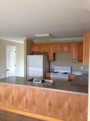 408 Park Avenue - Photo 7 of 14