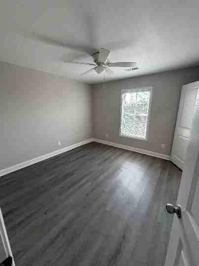 2878 Jubilee Dr #B - Photo 6 of 12