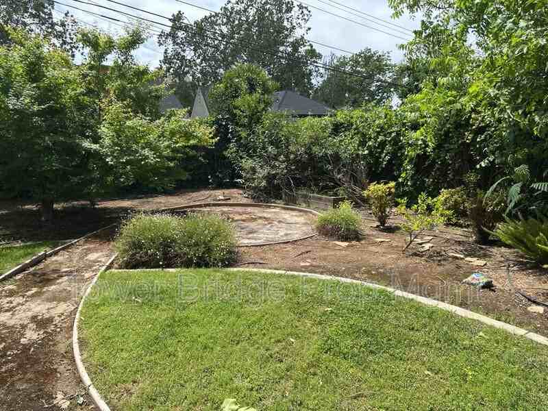 2152 6th Ave - Photo 2 of 6