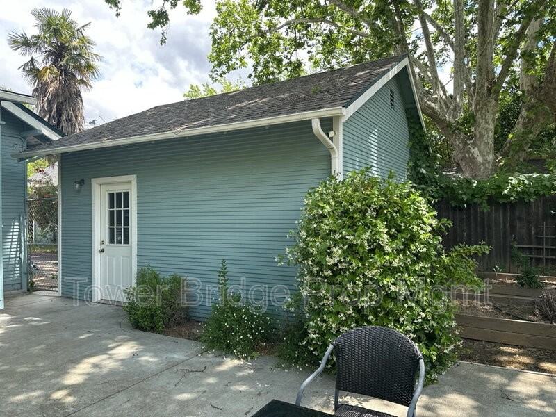 2152 6th Ave - Photo 4 of 6