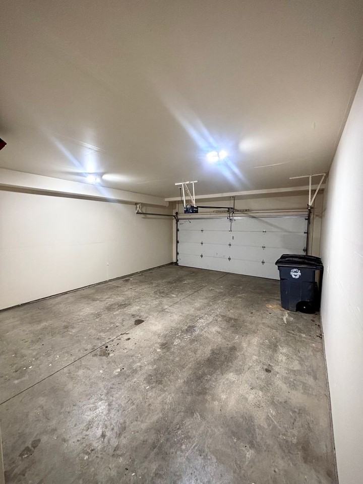 314 5th Ave W - Photo 2 of 10