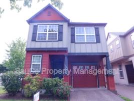 featured image of 902 Se Portlandia Ave