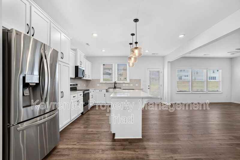 3012 Highlander Pt - Photo 7 of 50