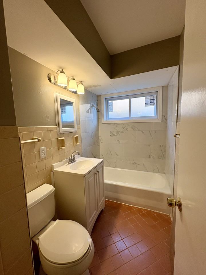 9510 West Capitol Drive - 1Unit 1 #1 - Photo 3 of 9