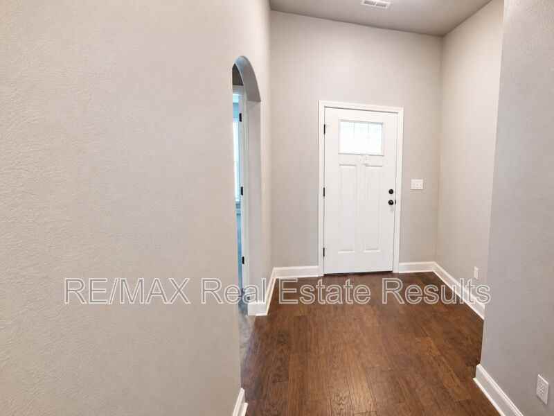 511 Melrose Pl - Photo 6 of 21