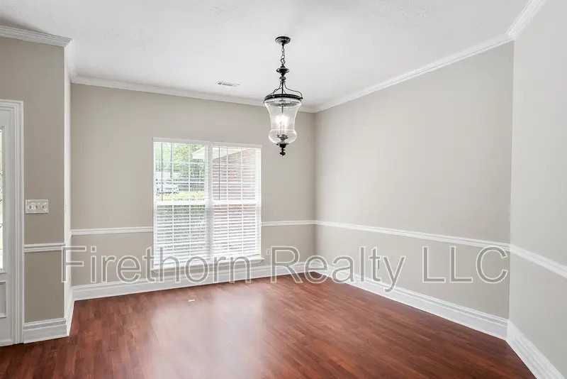 932 Sudlow Lake Rd - Photo 5 of 30
