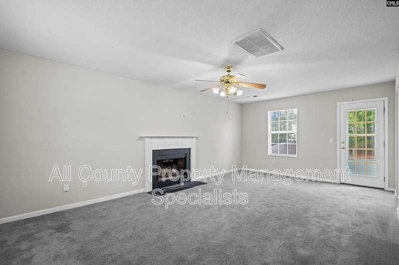 5 Sterling Ridge Ct - Photo 2 of 10