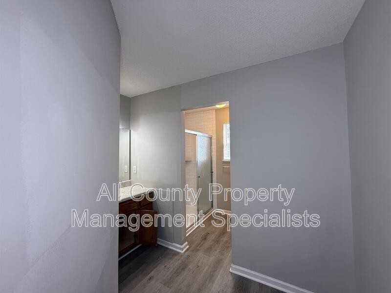 5 Sterling Ridge Ct - Photo 7 of 10