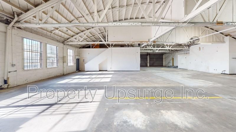 415 E 10th St - Photo 5 of 17