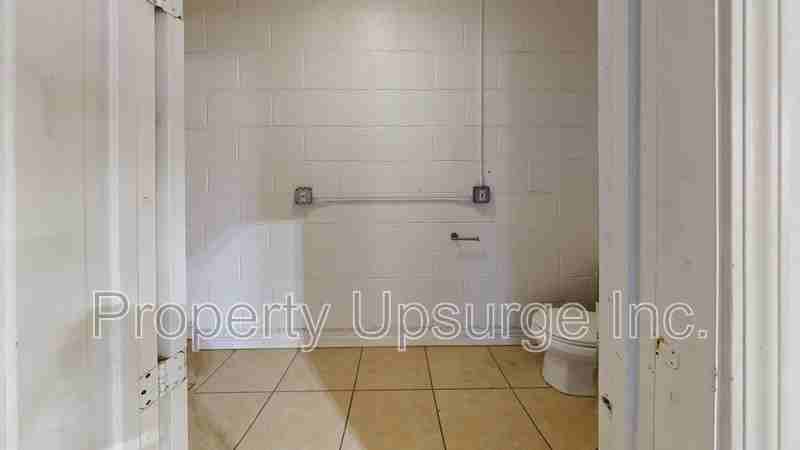 415 E 10th St - Photo 6 of 17