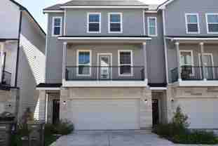 21502 James Charles - Photo 1 of 1