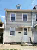 featured image of 140 S 2nd St