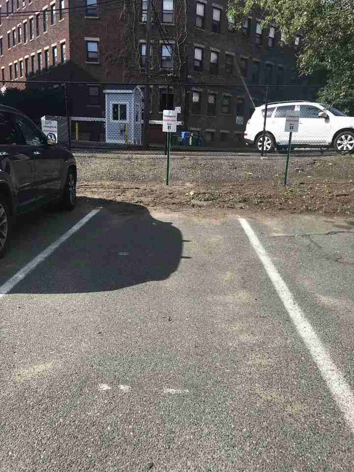 76 Gainsborough St