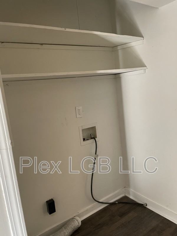 303 Revis St - Photo 6 of 6