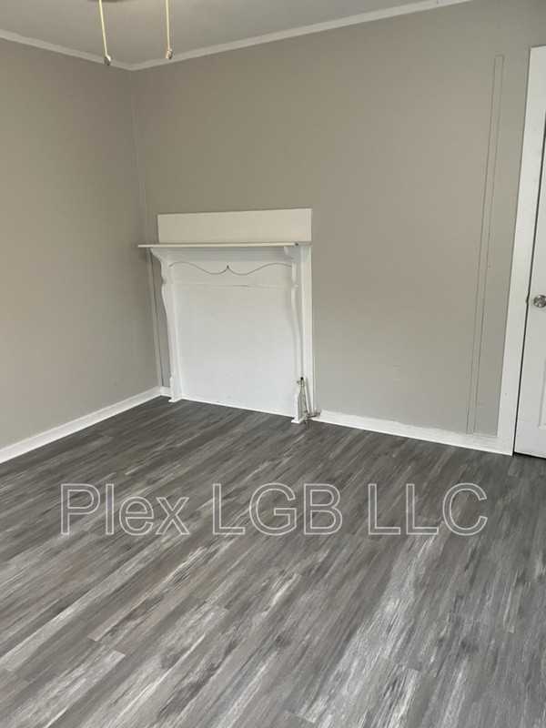 105 Butler St - Photo 2 of 6