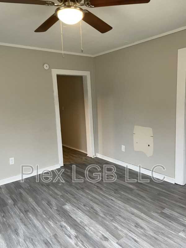 105 Butler St - Photo 5 of 6
