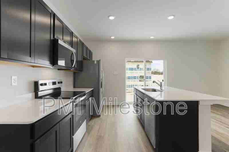 413 Eclipse St - Photo 6 of 33