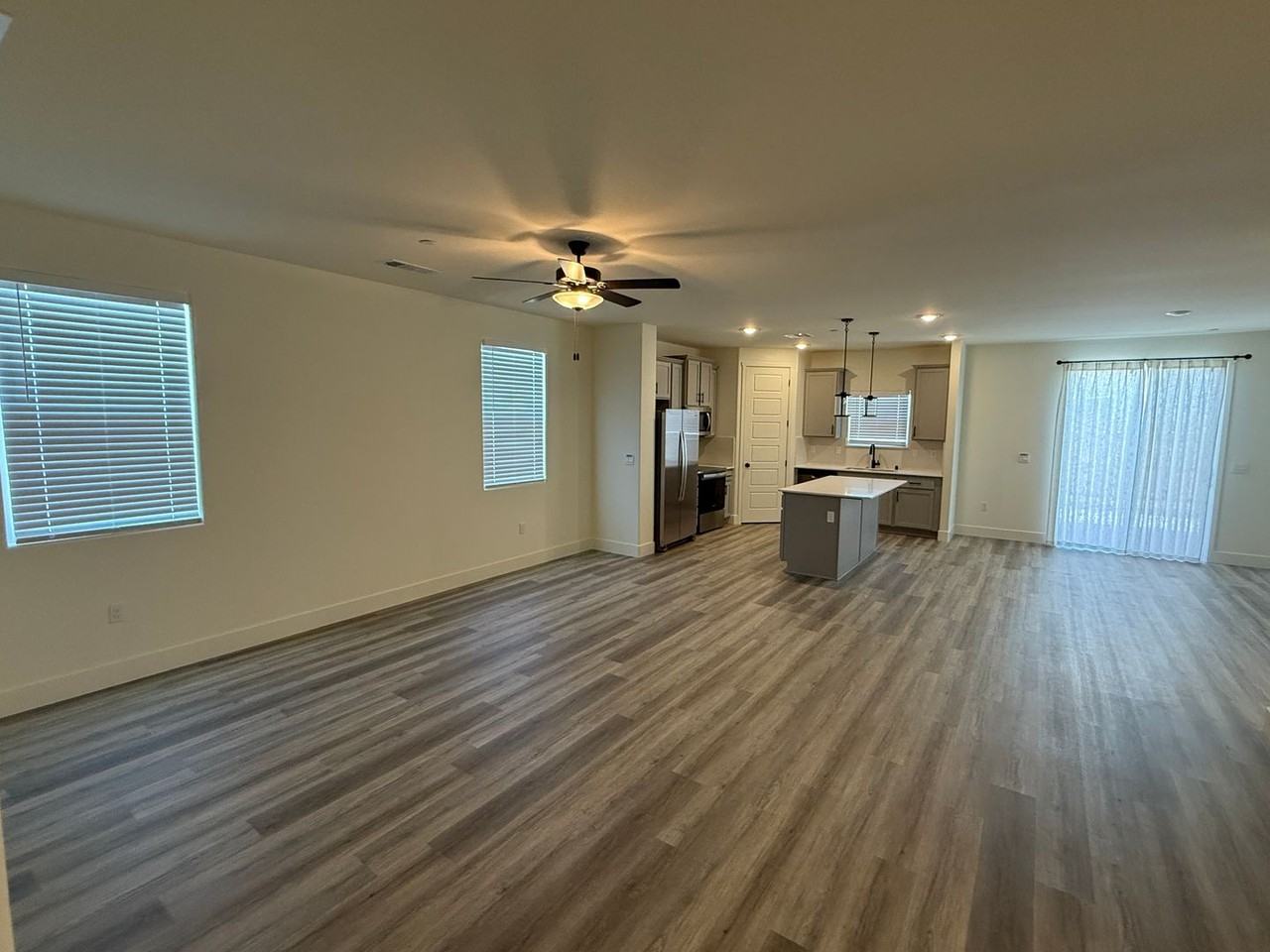 4040 W Babcock Ave - Photo 3 of 22
