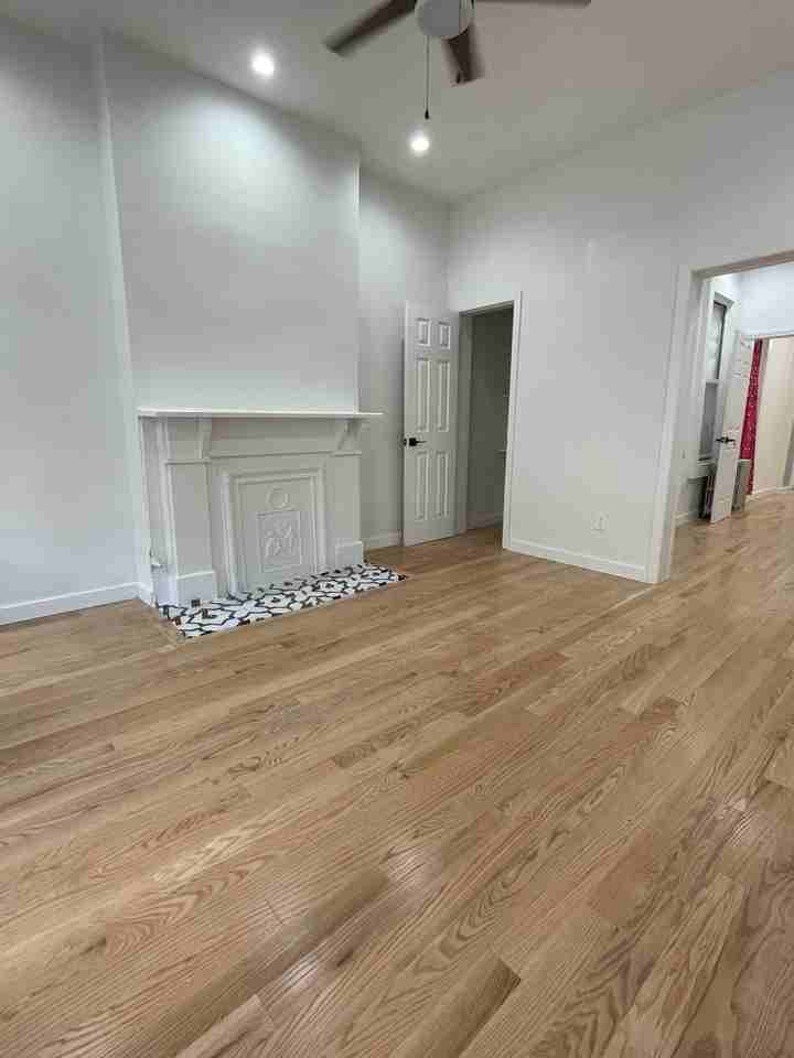 1392 Jefferson Avenue #2 - Photo 5 of 8